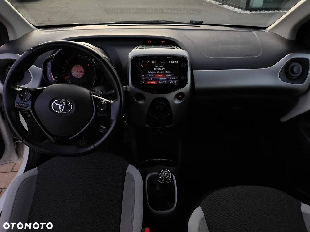 Toyota Aygo 1.0 VVT-i Sprint EU6 - 24