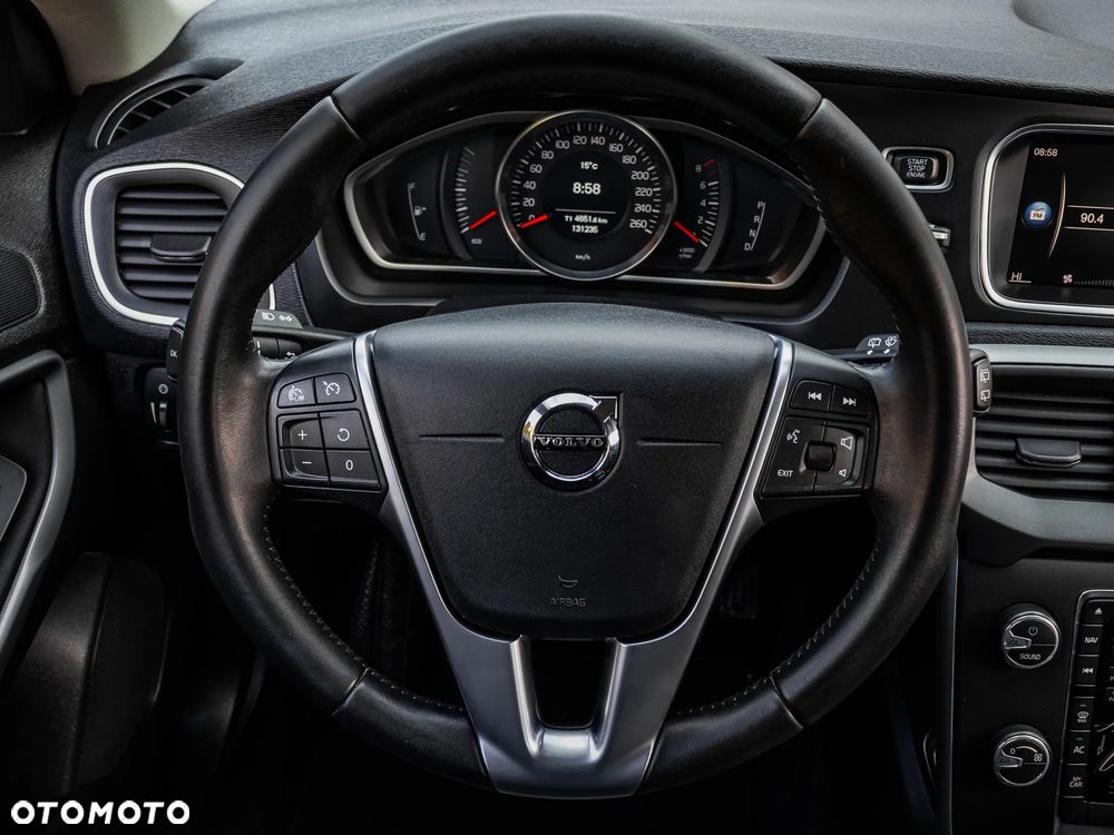 Volvo V40 T2 Drive-E Momentum - 18