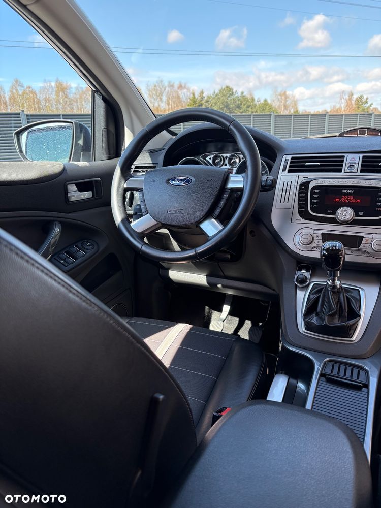 Ford Kuga 2.0 TDCi Titanium - 28