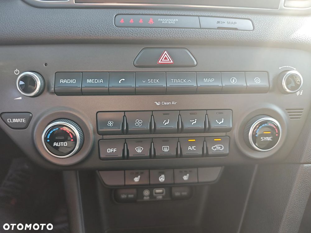 Kia Sportage 1.6 GDI Business Line 2WD - 24