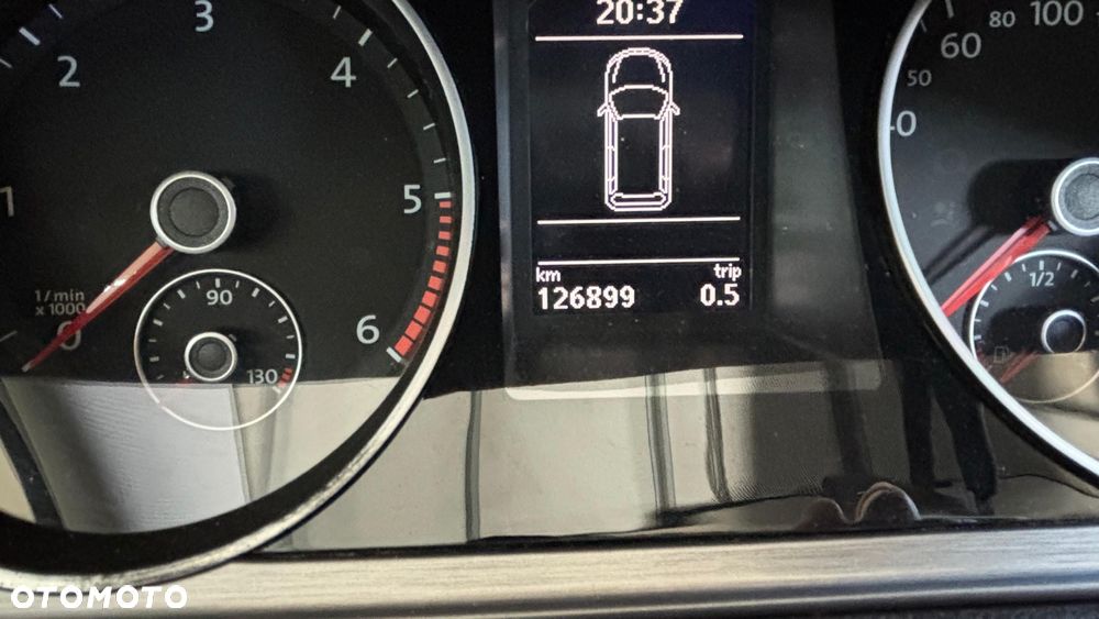 Volkswagen Passat 1.6 TDI BlueMotion Technology Highline - 17
