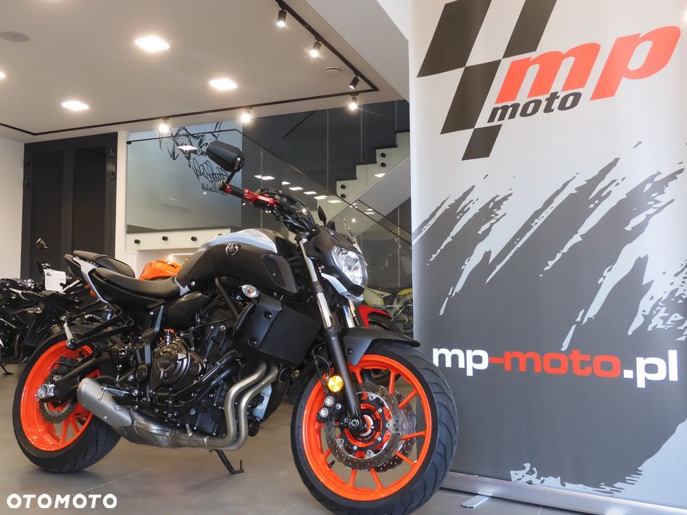 Yamaha MT - 2