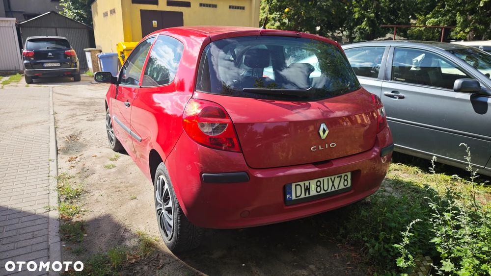 Renault Clio 1.5 dCi Expression - 4