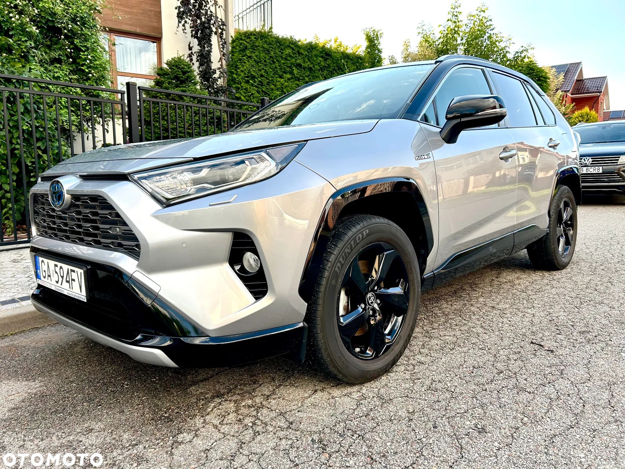 Toyota RAV4 - 1