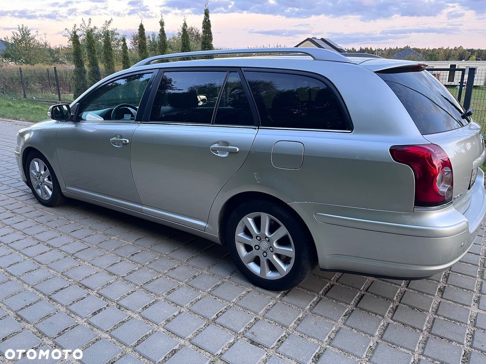 Toyota Avensis 2.2 D-4D Prestige - 5