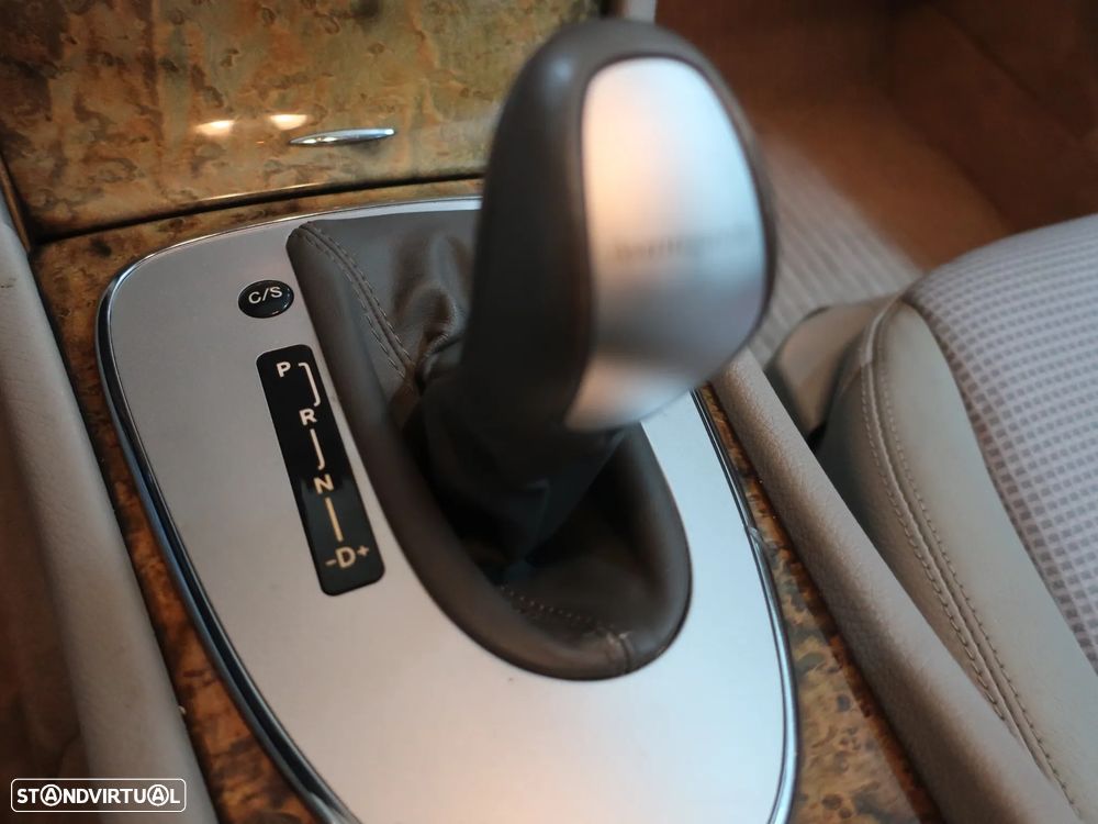 Mercedes-Benz E 220 CDI Auto Avantgarde - 24