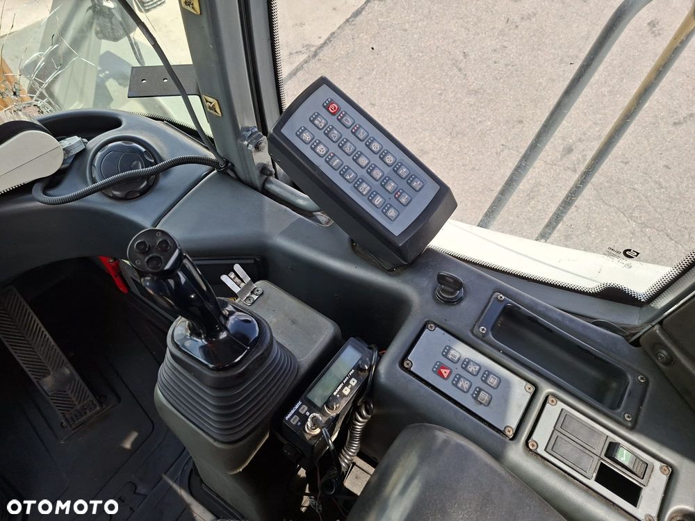 Liebherr L580 - 12