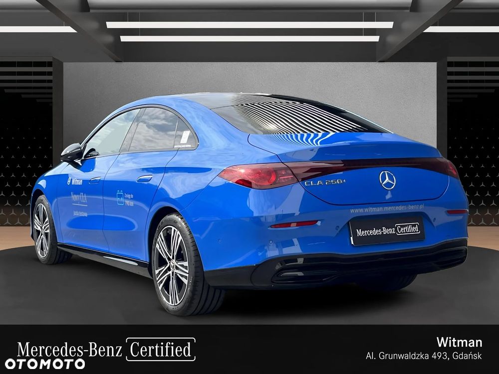 Mercedes-Benz CLA - 4