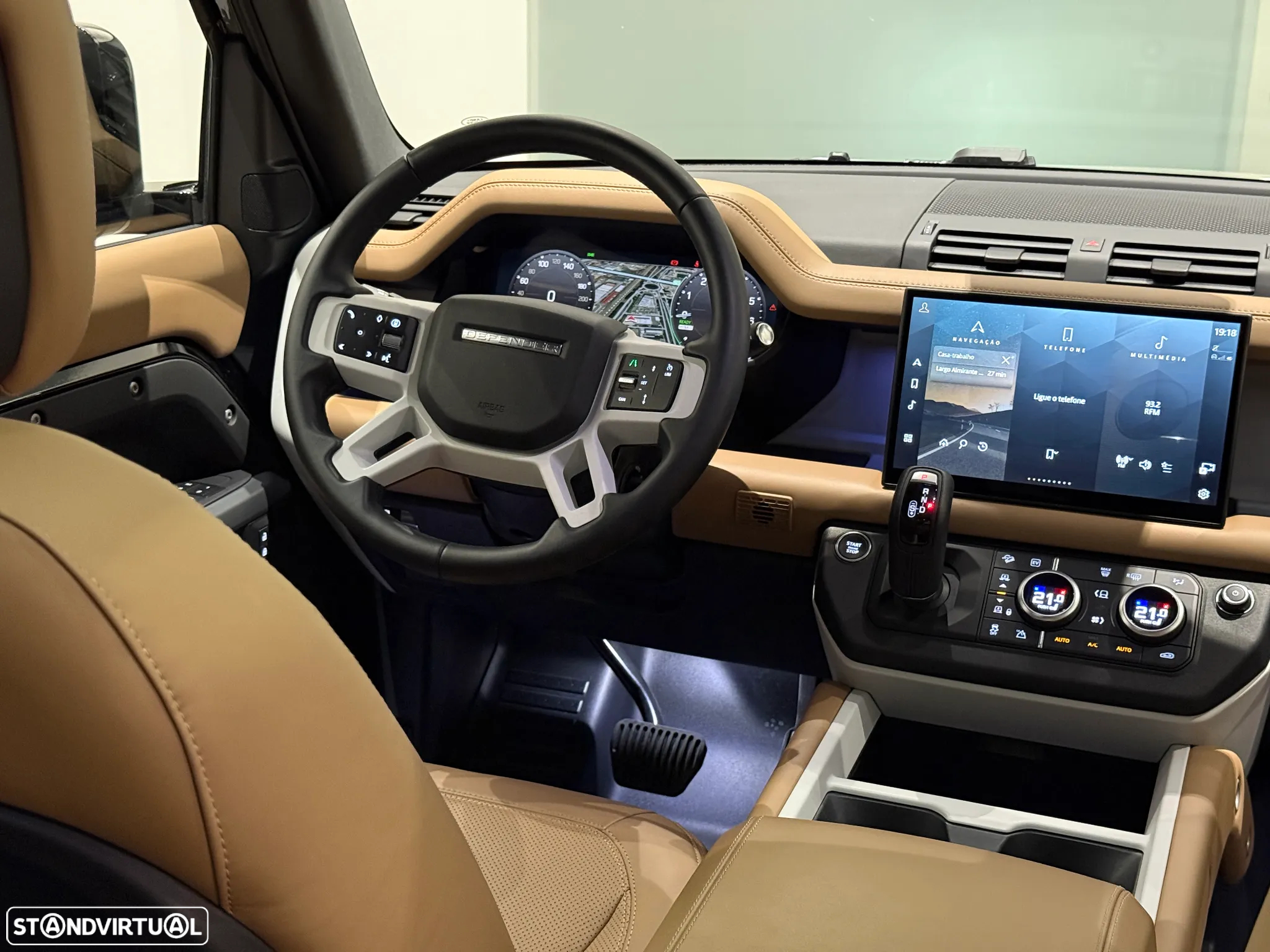 Land Rover Defender 2.0 P300e 110 AWD X-Dynamic SE - 10
