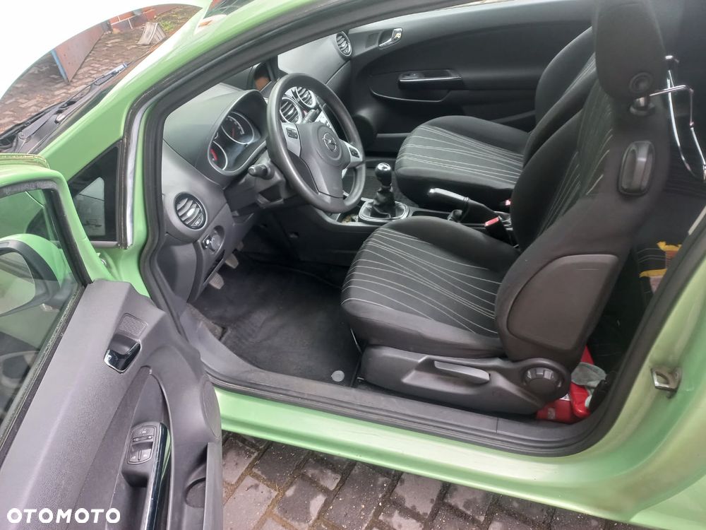 Opel Corsa 1.4 16V Enjoy - 7