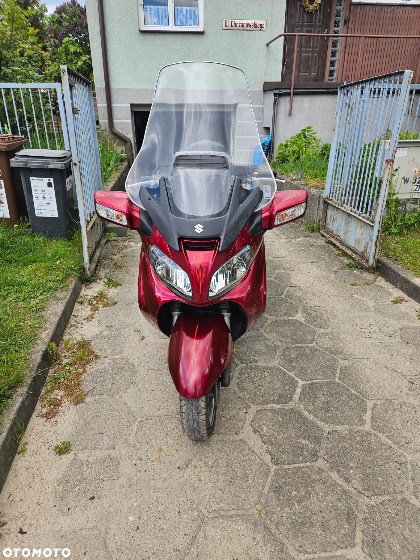 Suzuki Burgman - 4