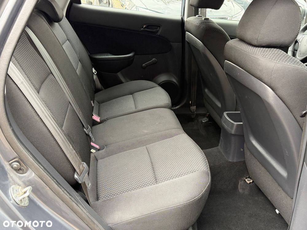 Hyundai i30 1.6 blue Style - 15