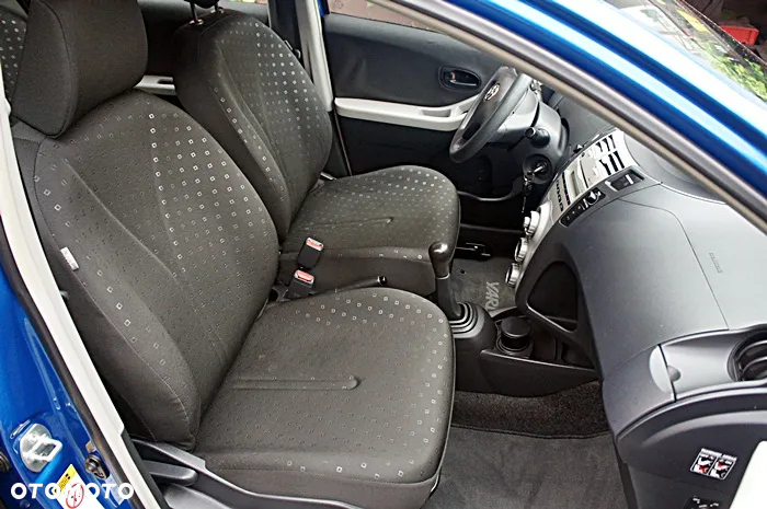 Toyota Yaris 1.0 Active - 5