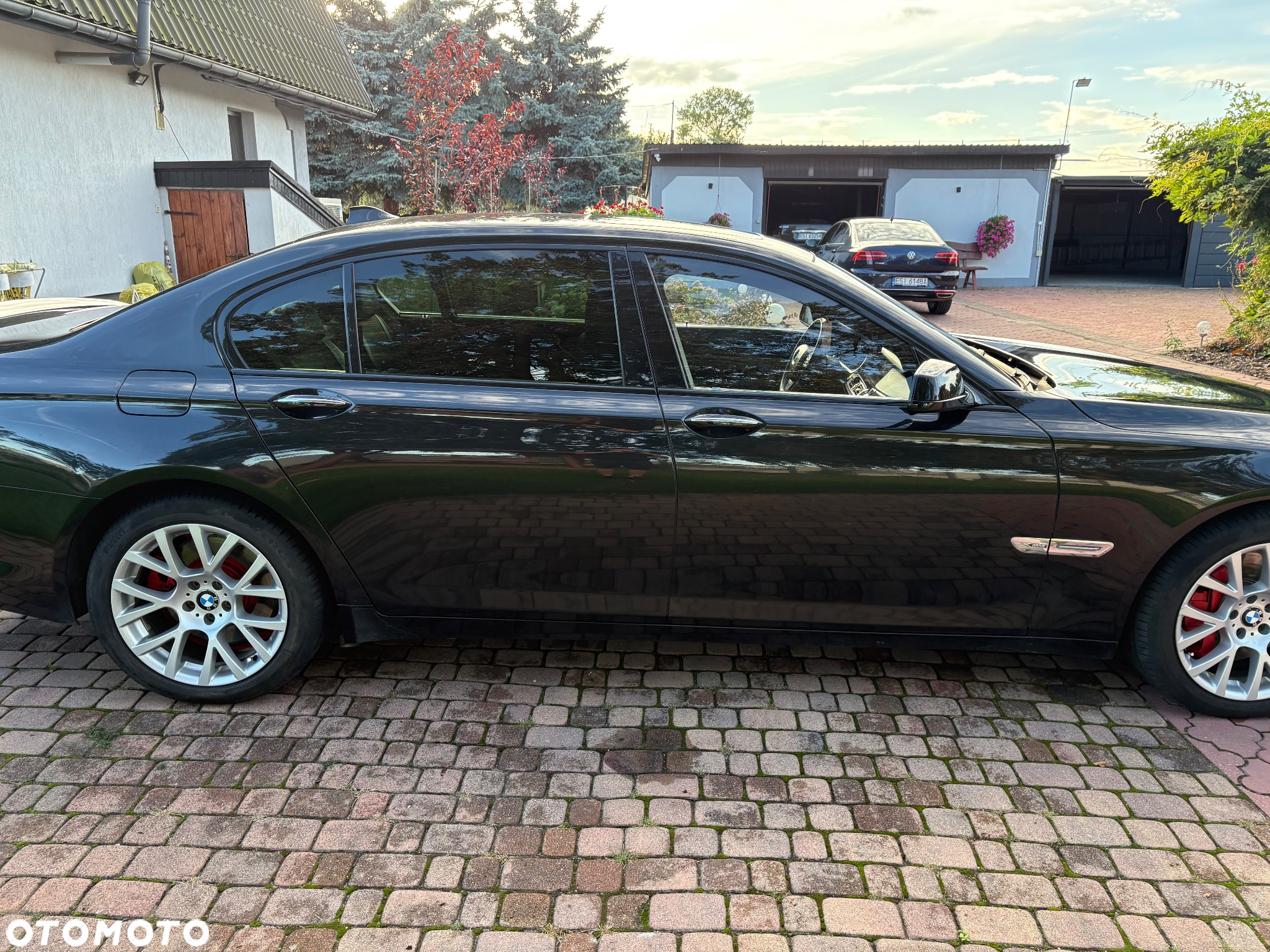BMW Seria 7 750i L xDrive - 7