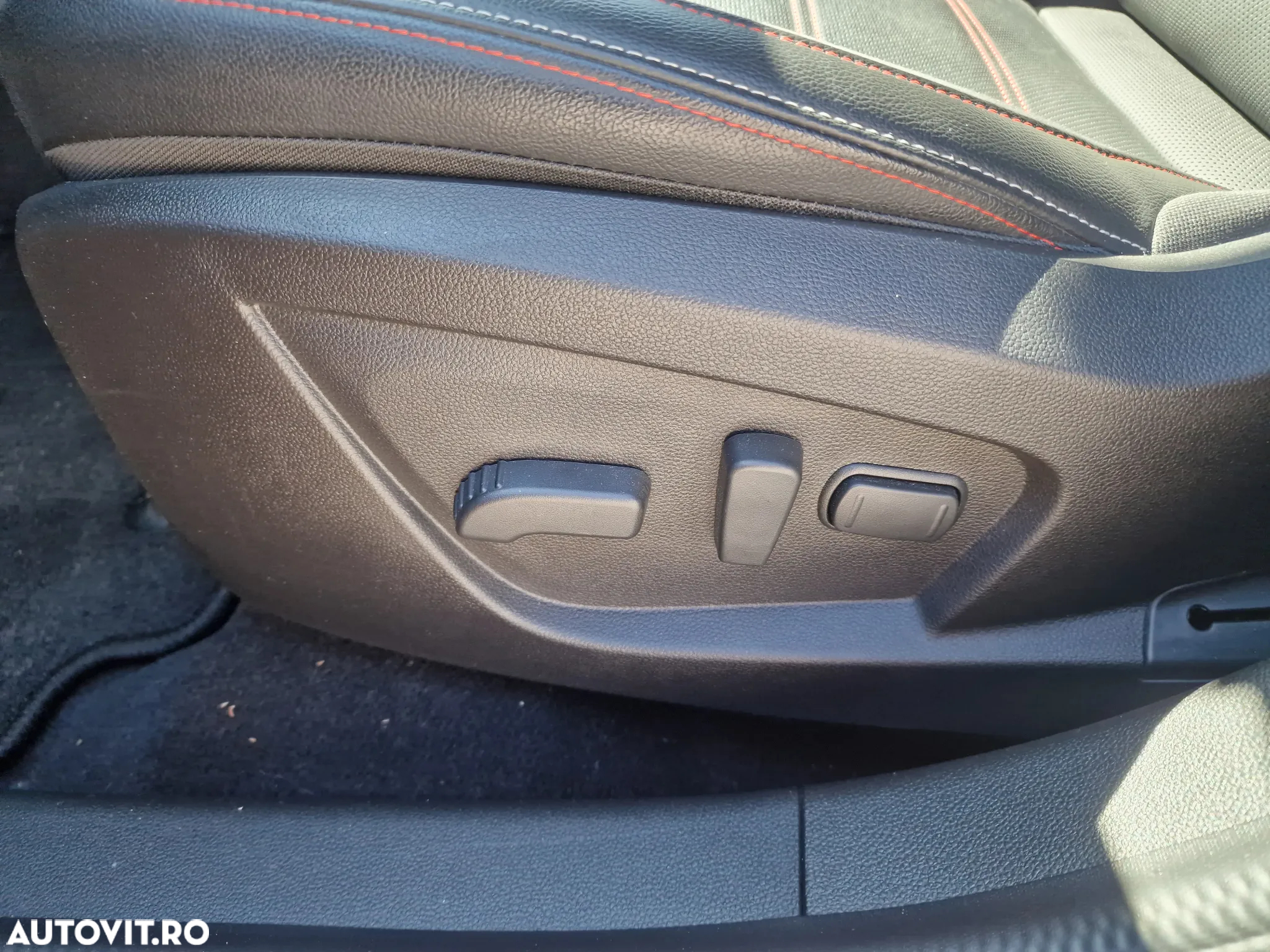 Renault Arkana TCe Mild Hybrid 160 EDC R.S. LINE - 26