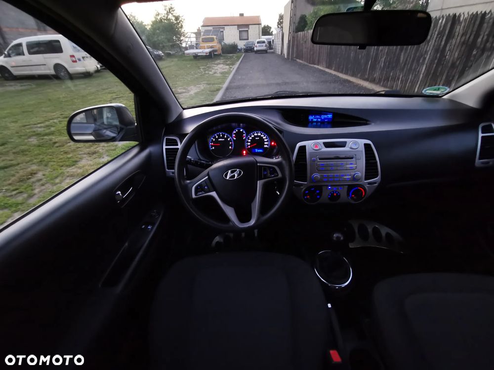 Hyundai i20 1.2 Comfort EU5 - 17