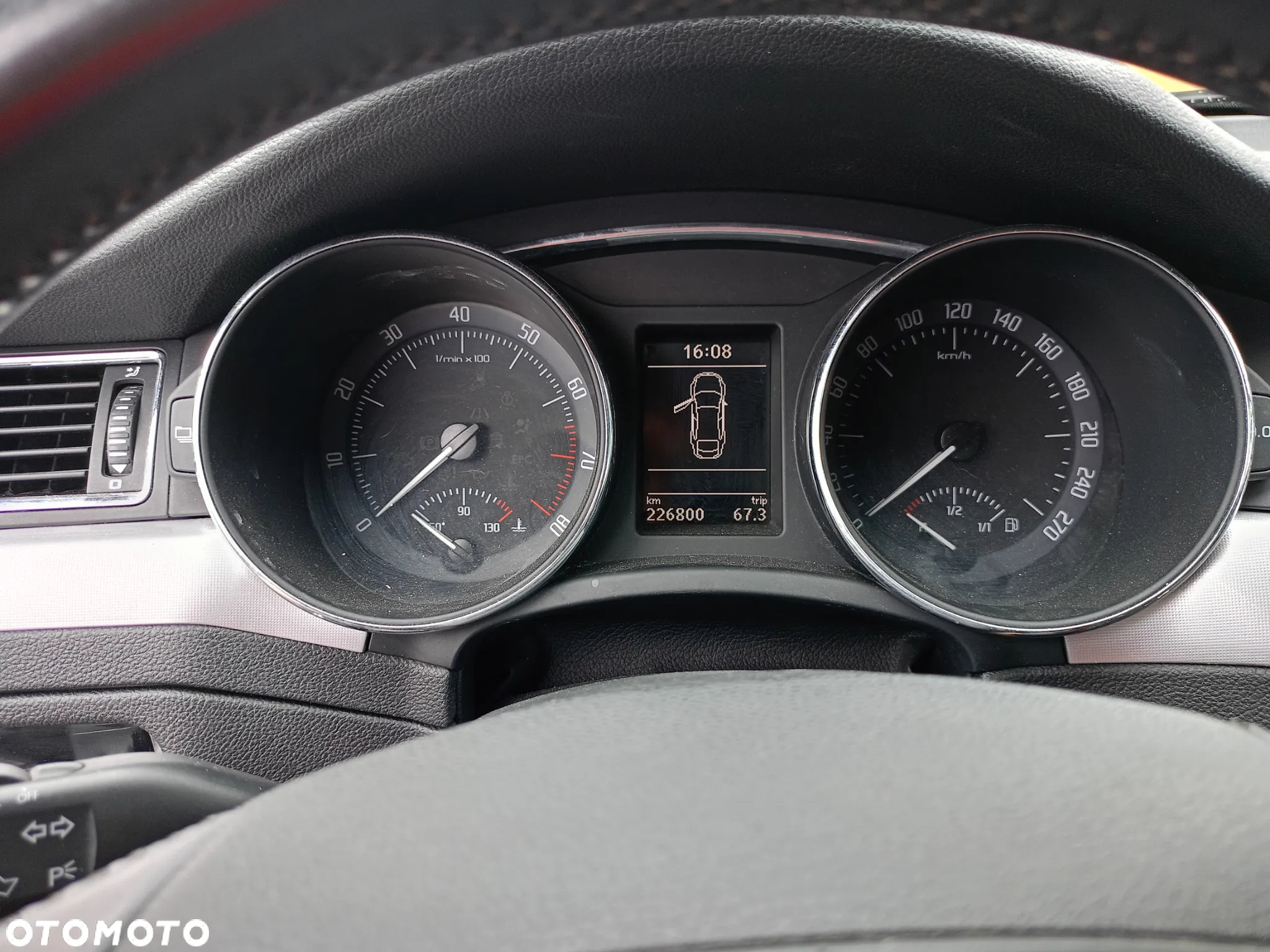 Skoda Superb 1.8 TSI Active DSG - 7