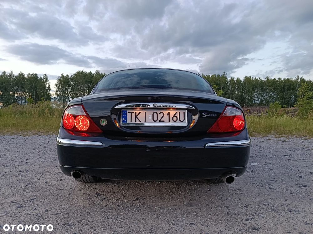 Jaguar S-Type - 8