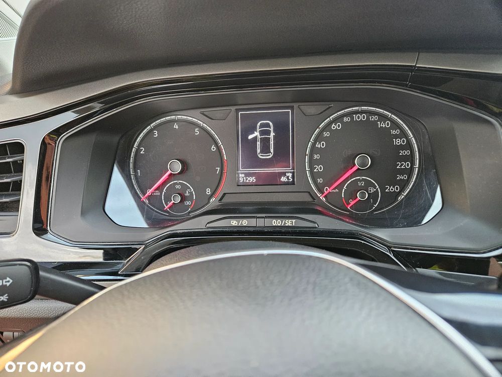 Volkswagen Polo - 13