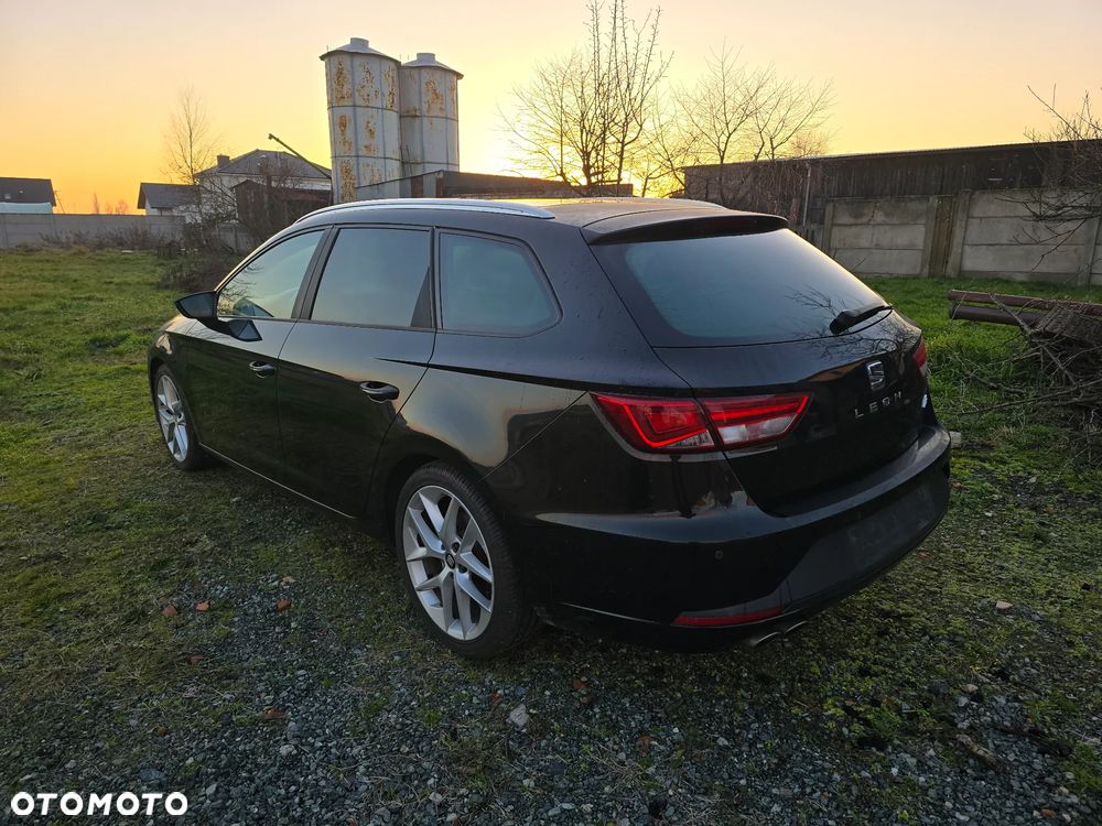 Seat Leon 2.0 TDI DPF DSG FR - 4