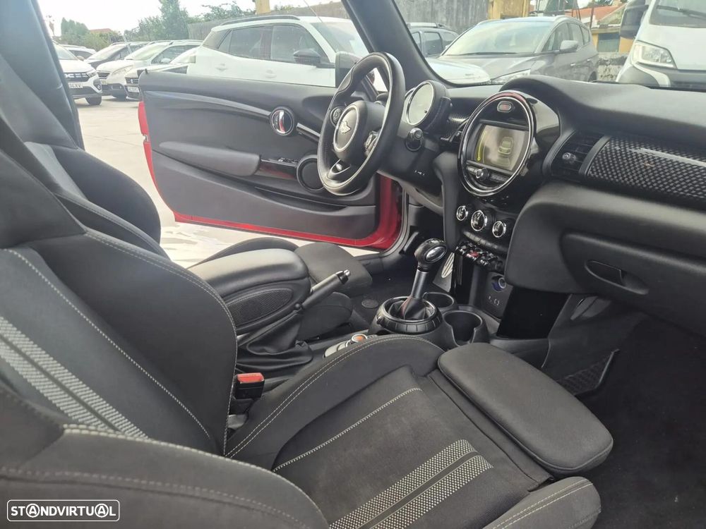 MINI 3 Portas Cooper SD Auto Desportiva - 4