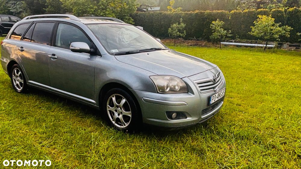 Toyota Avensis 2.0 D-4D Platinium - 2