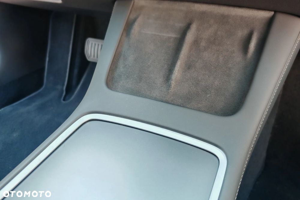 Tesla Model 3 - 22
