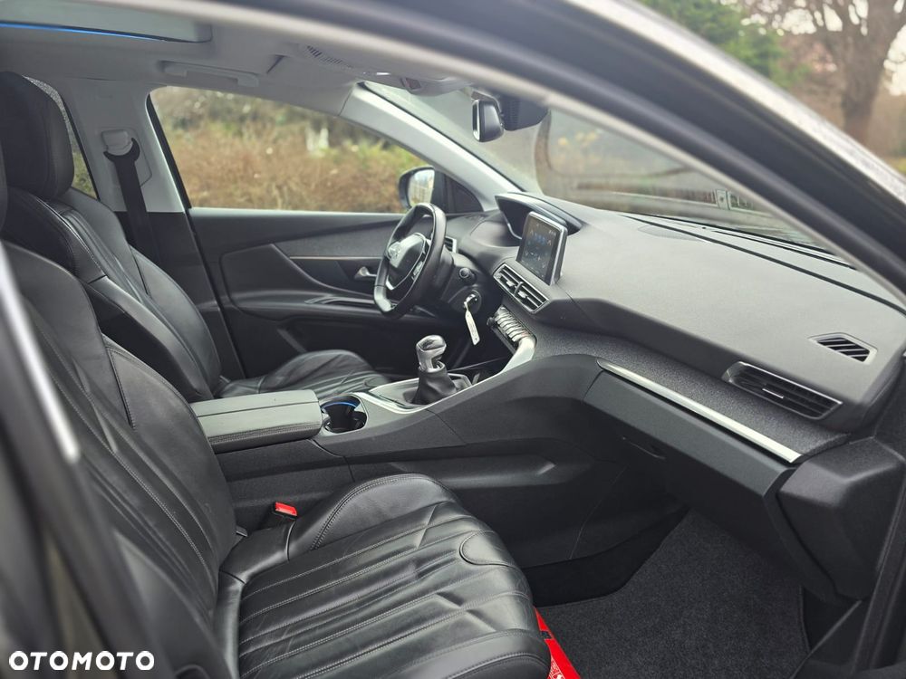 Peugeot 3008 HDi FAP 150 Platinum - 19