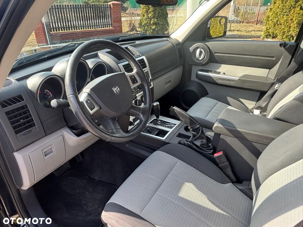 Dodge Nitro 3.7 V6 SLT 4WD - 21