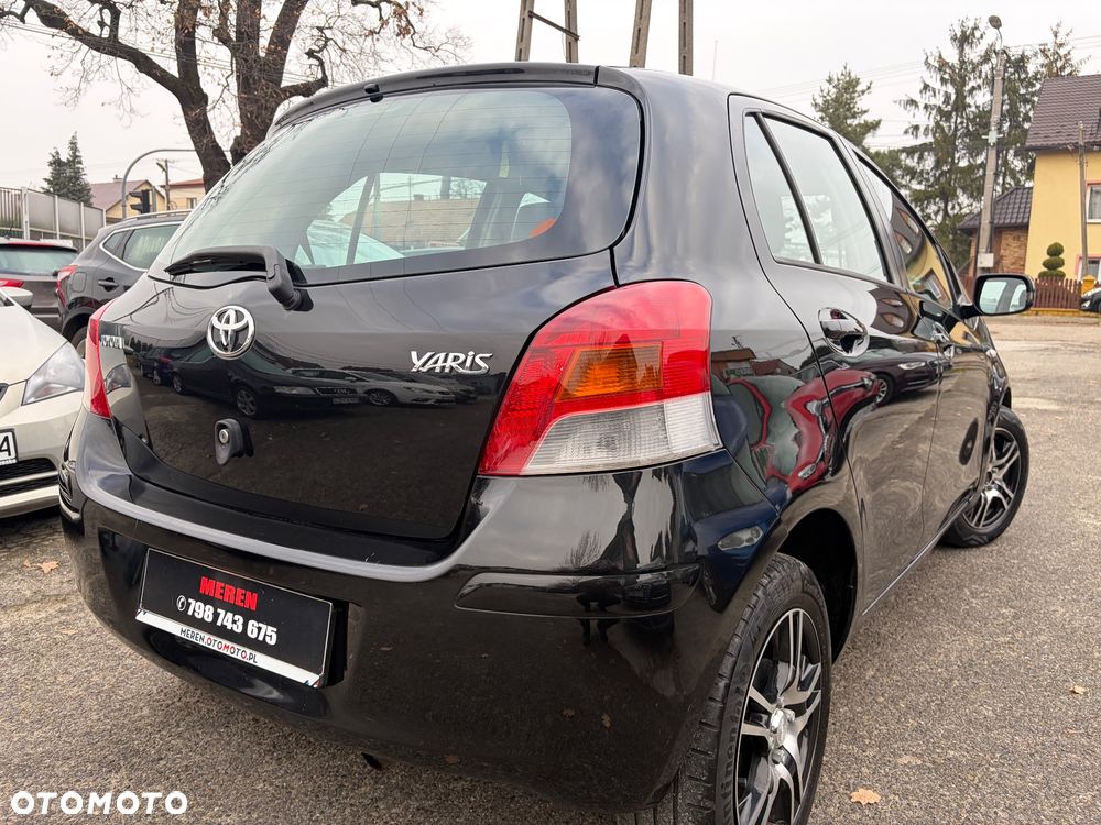 Toyota Yaris 1.33 VVT-i Executive - 12