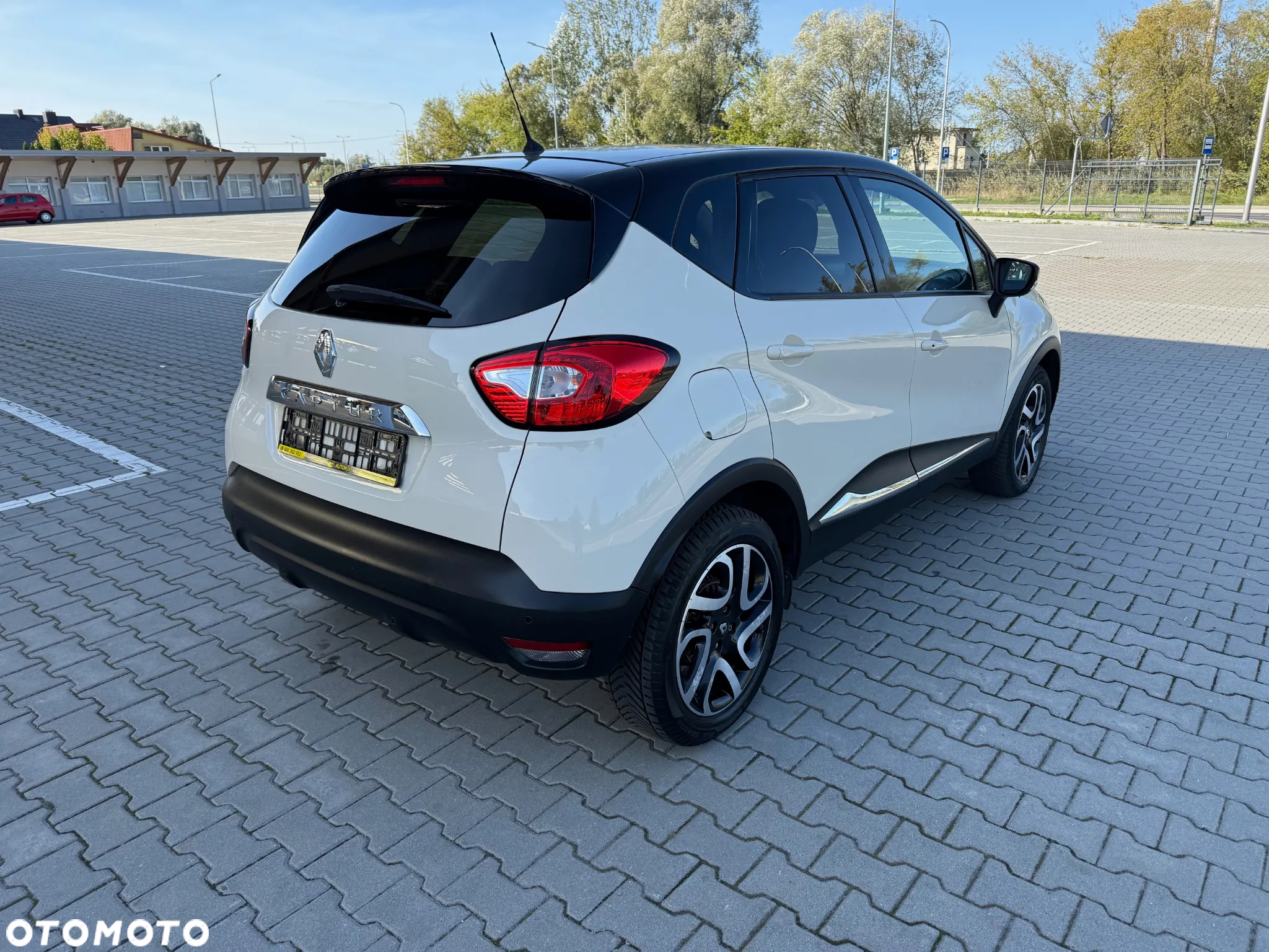 Renault Captur 1.5 dCi Energy Intens - 6