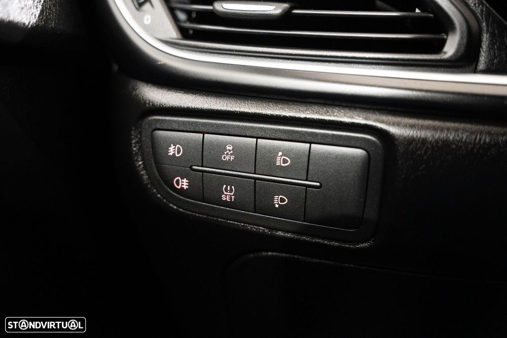 Fiat Tipo Station Wagon 1.3 M-Jet Lounge - 17