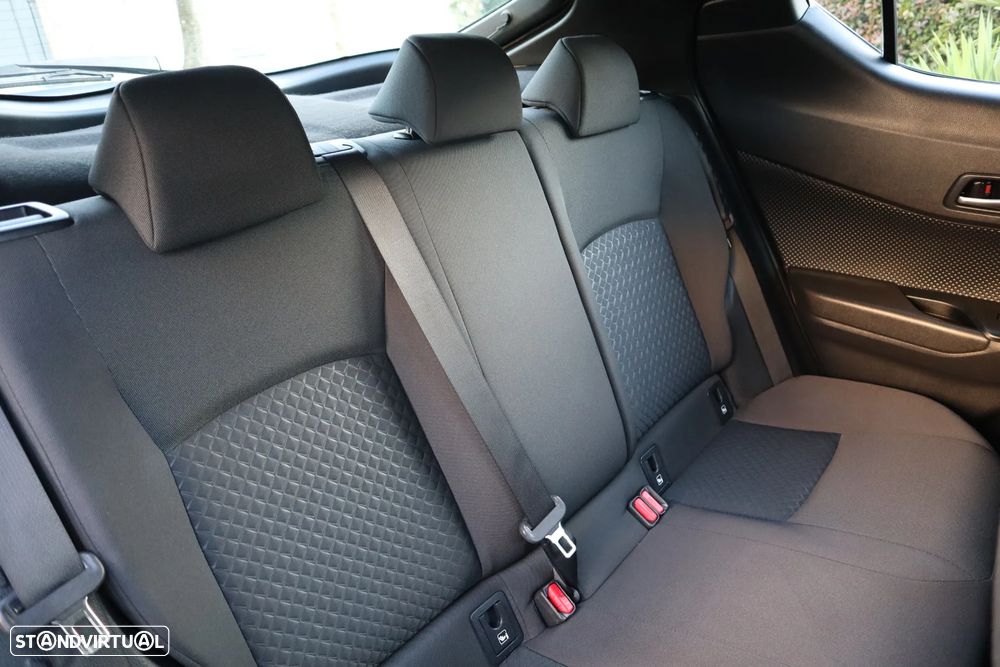 Toyota C-HR 1.8 Hybrid Comfort - 24