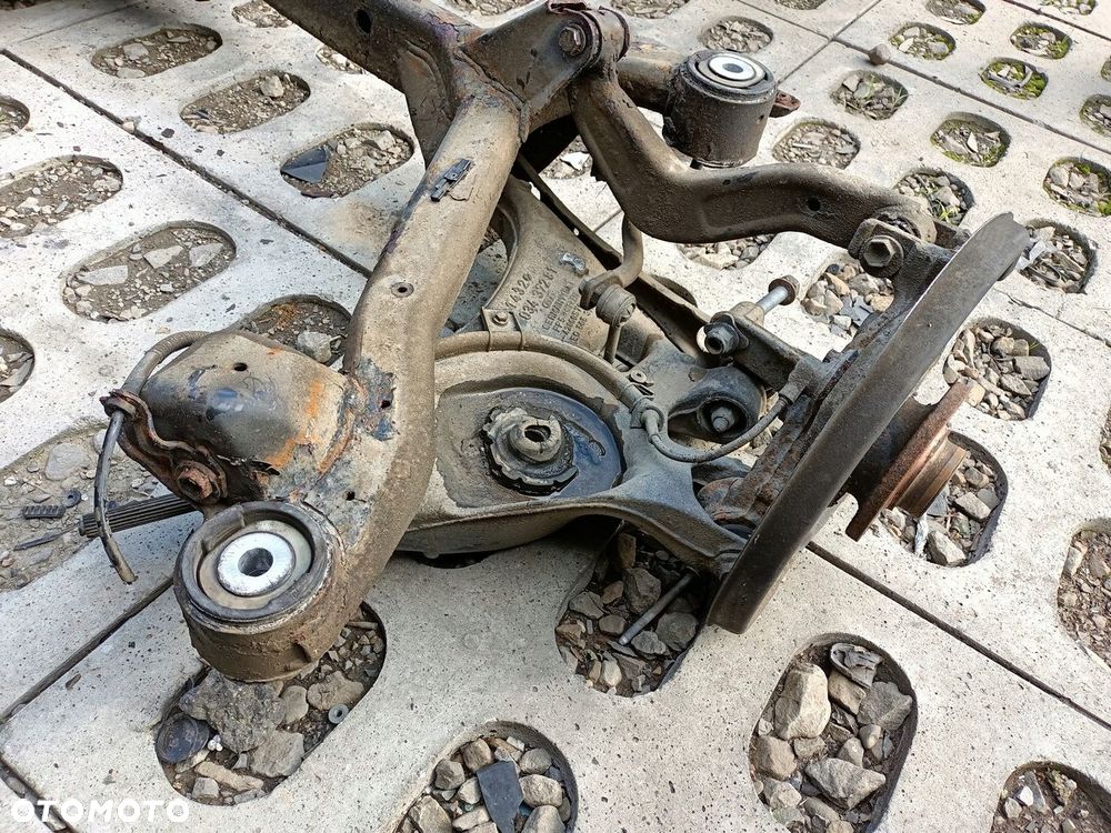 BELKA TYŁ ZAWIESZENIA AUDI A4 B7 AVANT - 2