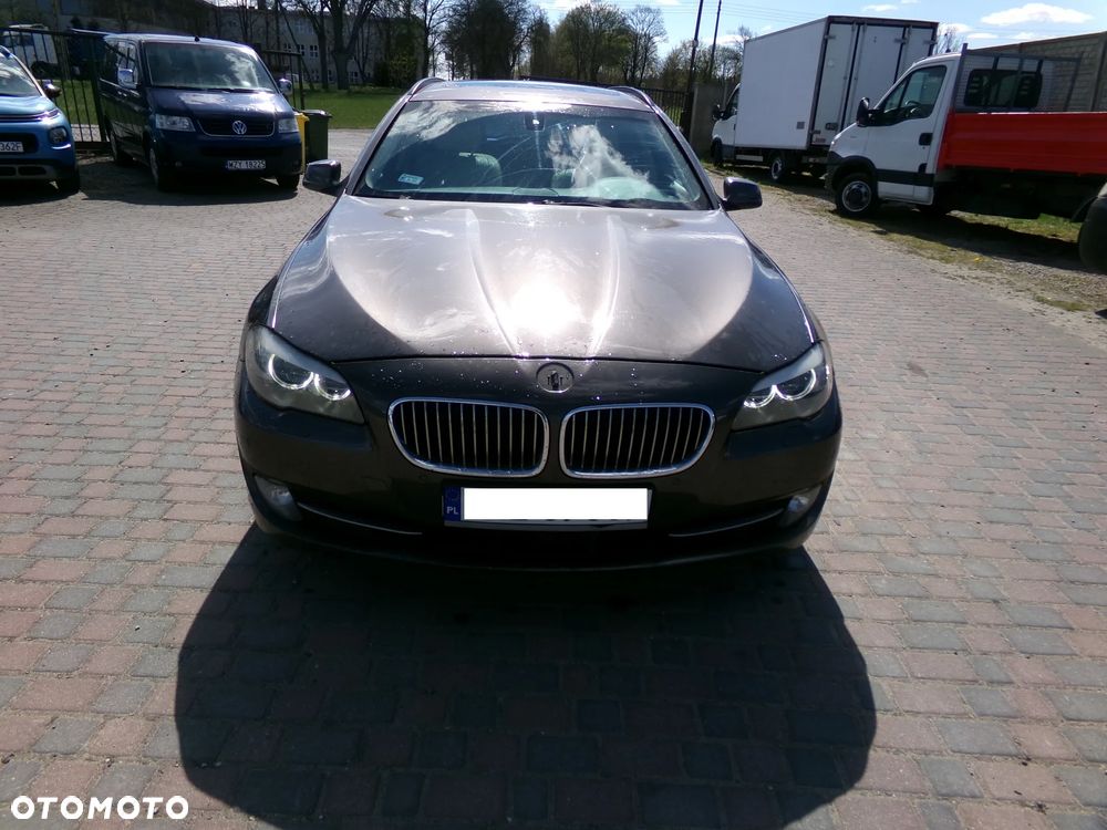BMW Seria 5 520d Sport-Aut - 2