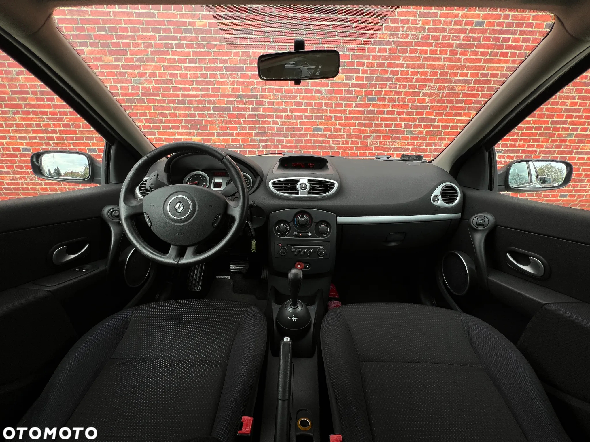 Renault Clio - 6