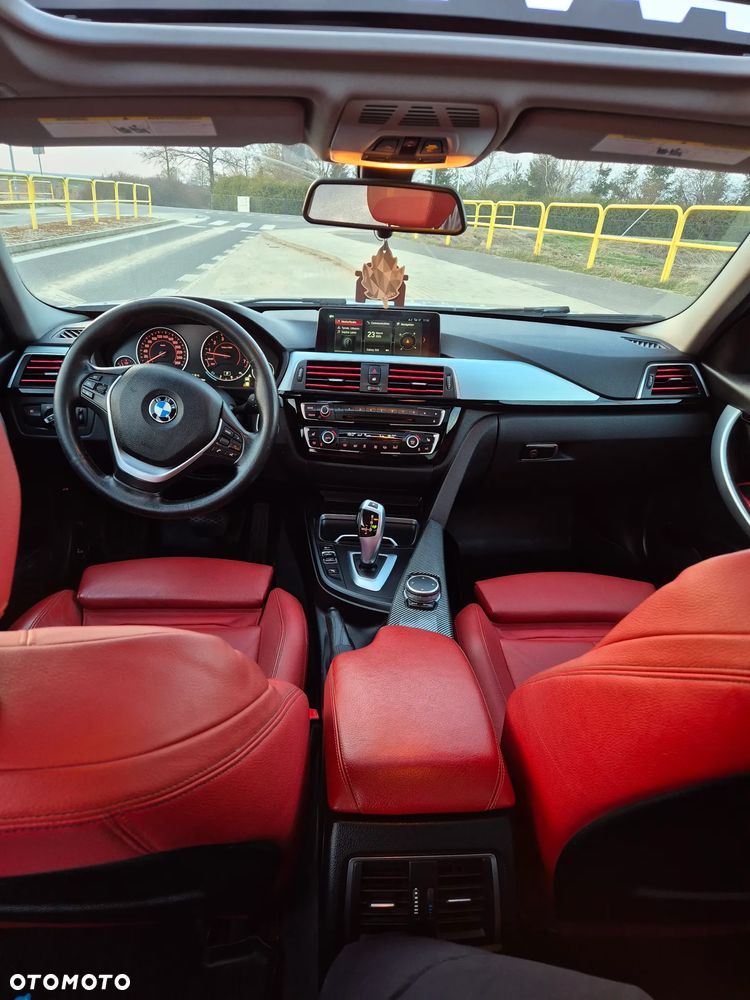 BMW Seria 3 320i xDrive - 7