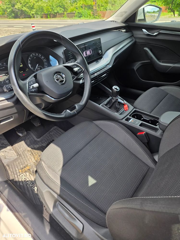 Skoda Octavia - 24