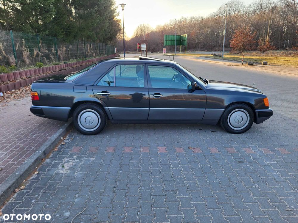 Mercedes-Benz W124 (1984-1993) - 2
