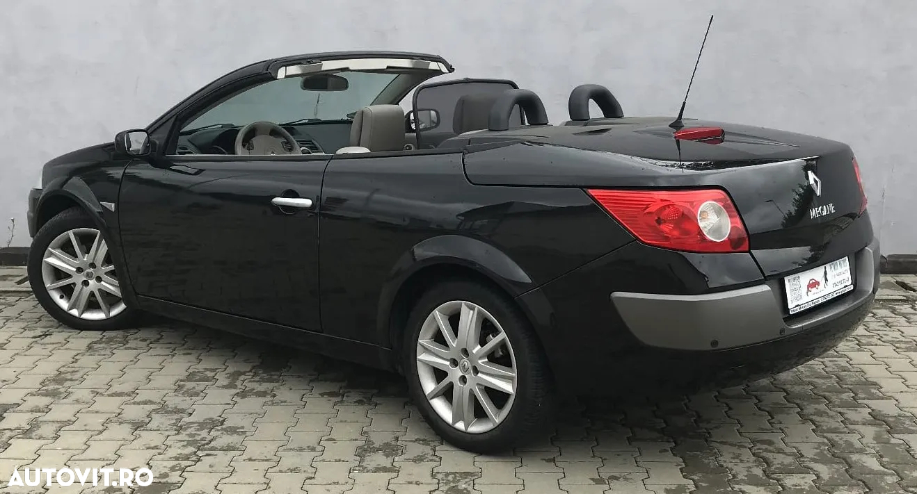 Renault Megane 2.0 Turbo Coupe-Cabriolet Privilege - 4