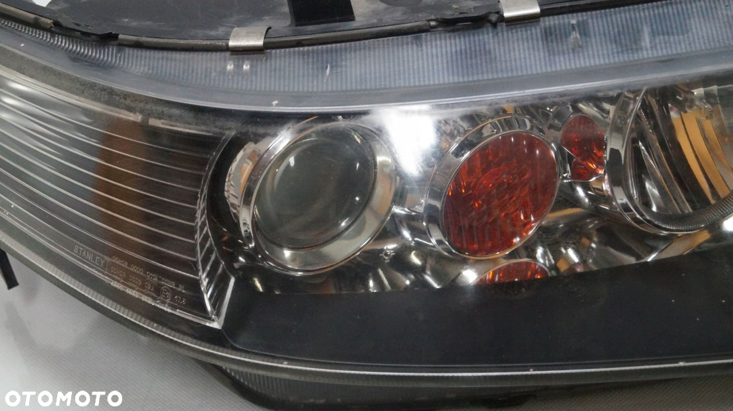 LAMPA PRZEDNIA PRAWA HONDA ACCORD VII - 3