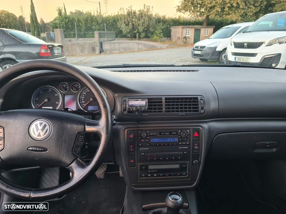VW Passat - 9