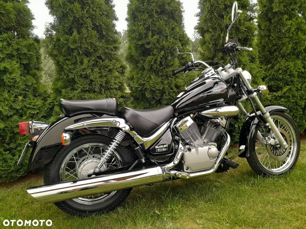 Suzuki Intruder - 2