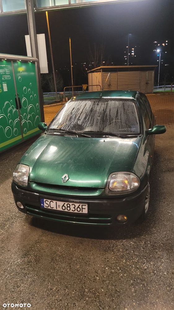 Renault Clio - 2