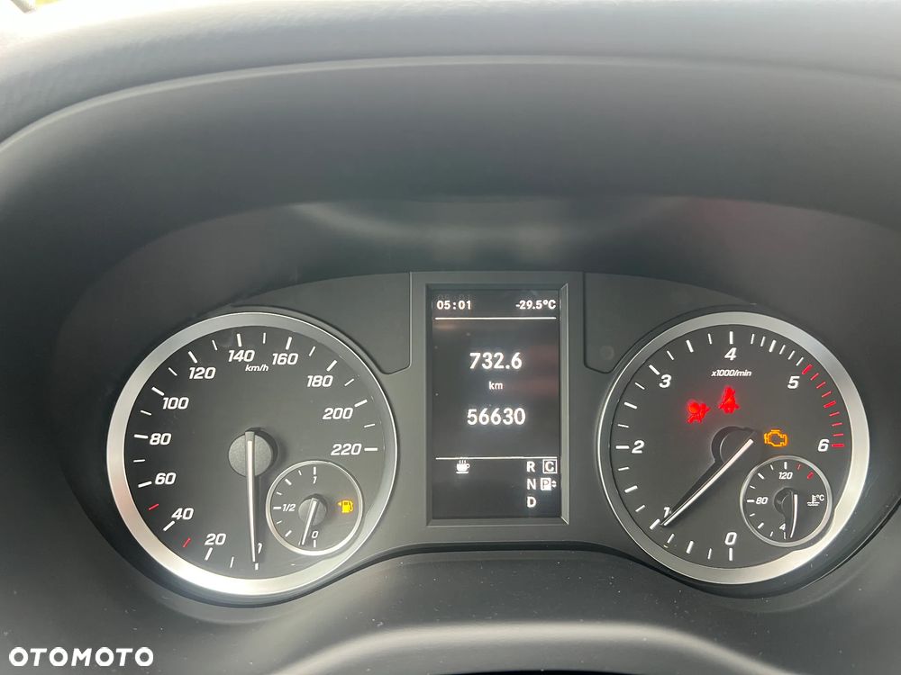 Mercedes-Benz Vito - 11