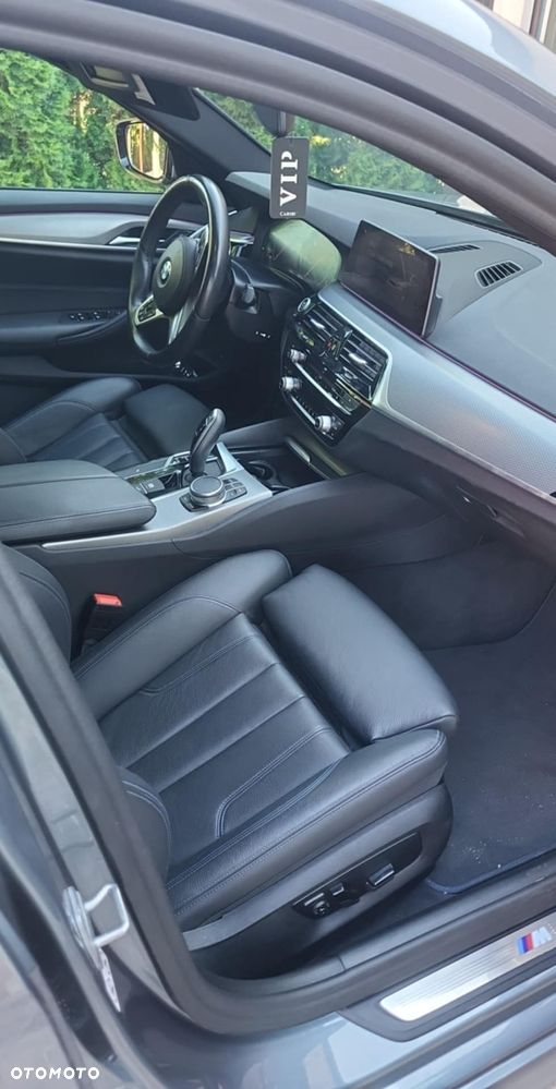 BMW Seria 5 530i M Sport Edition - 10