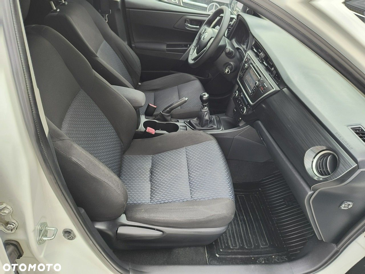 Toyota Auris 1.4 D-4D Comfort - 15