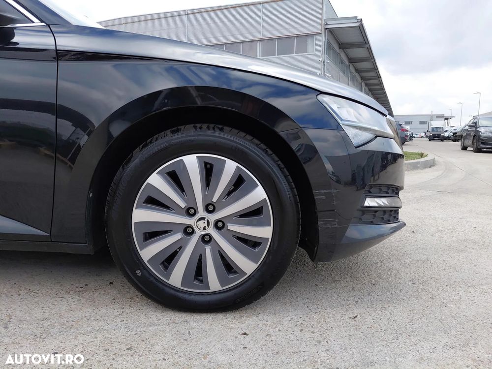 Skoda Superb 2.0 TDI DSG Ambition - 16