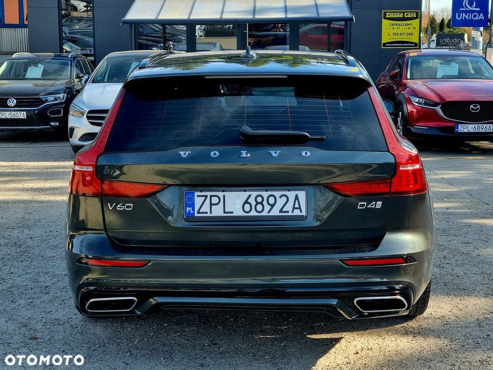 Volvo V60 D4 Geartronic R-Design - 8