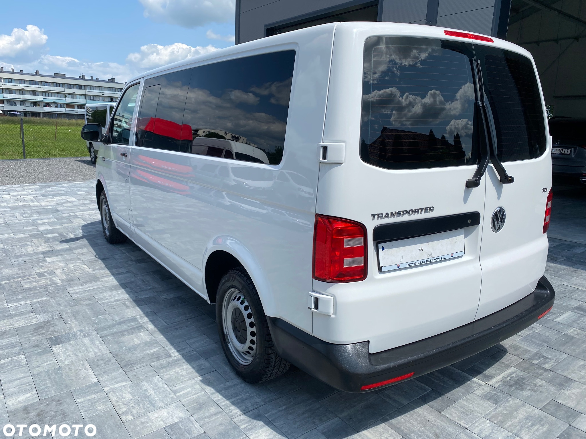 Volkswagen Transporter T6 TDI L2H2 - 3
